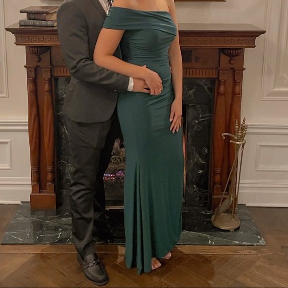 Club London One Shoulder Fishtail Gown in Emerald - Picture 2 of 4